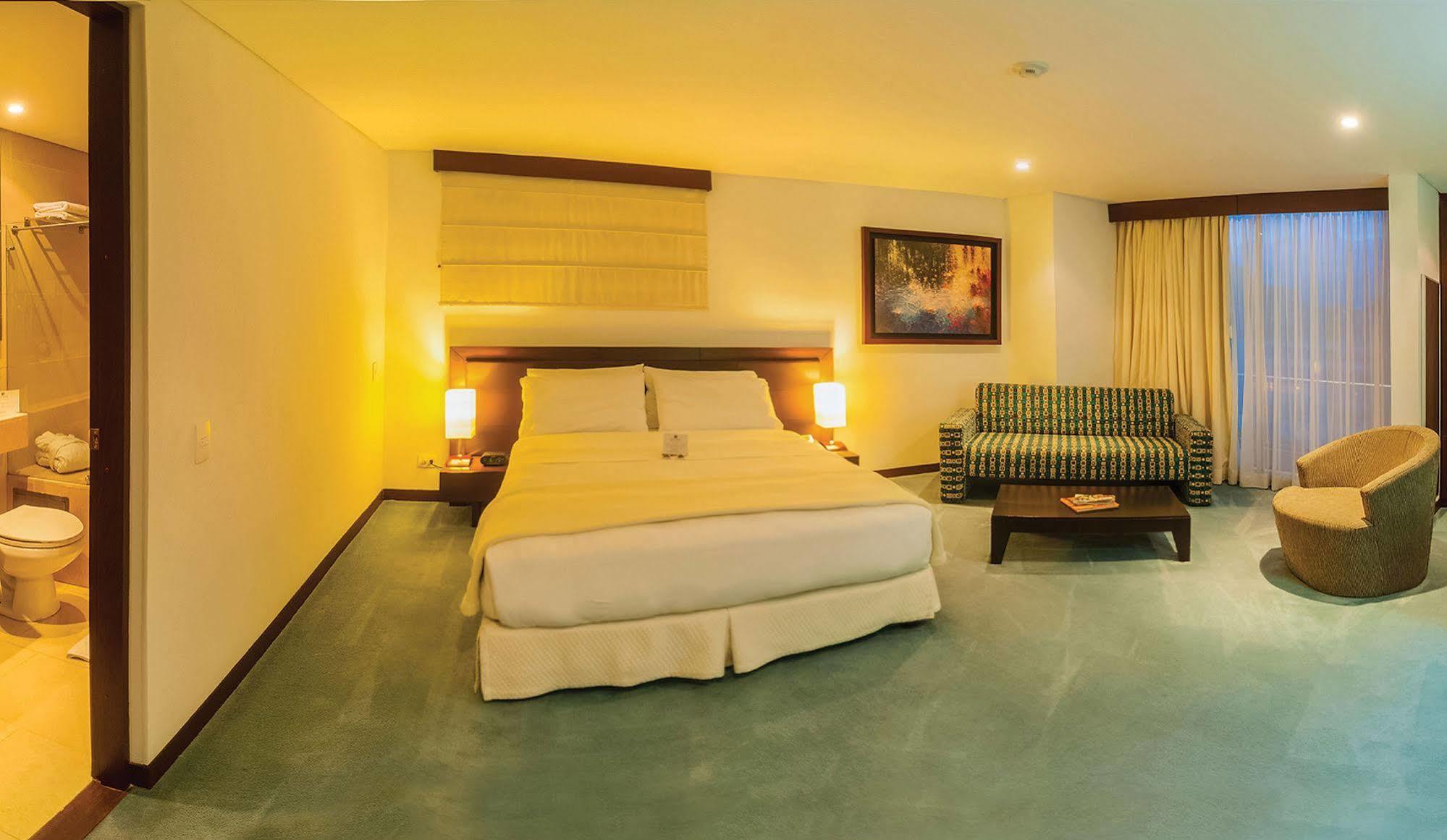 Blue Suites Hotel ボゴタ エクステリア 写真